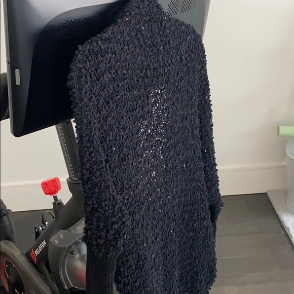 BEBE sequins scattered wrap - Picture 2 of 4